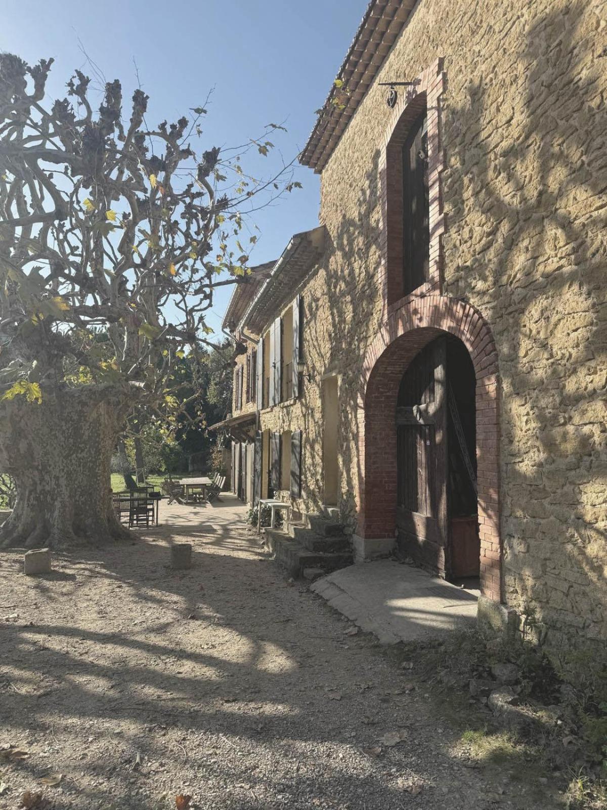 Villa Mas dans la campagne pour loisirs et télétravail Sarrians Exterior foto